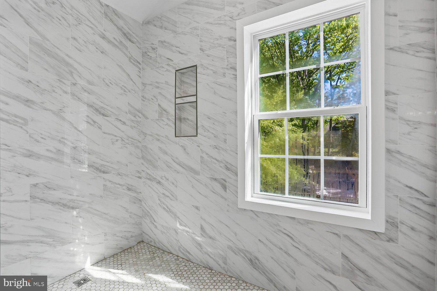 POTOMAC VILLAGE - Residential