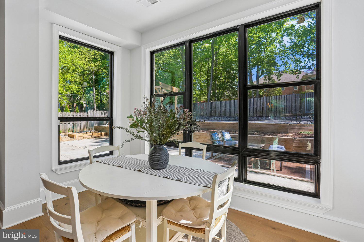 POTOMAC VILLAGE - Residential