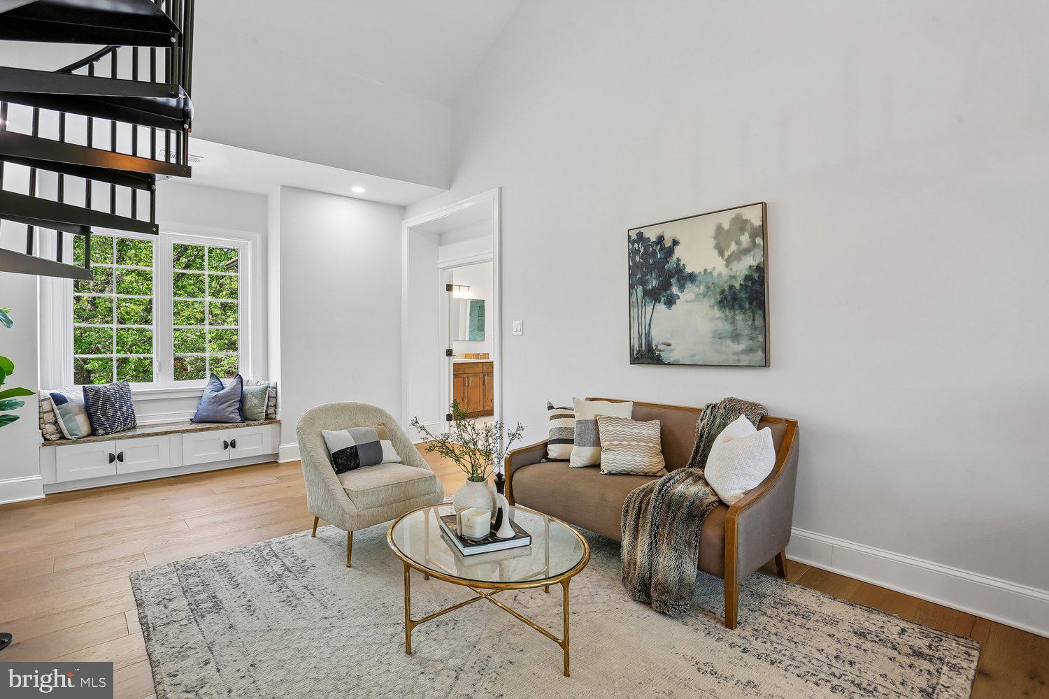 POTOMAC VILLAGE - Residential