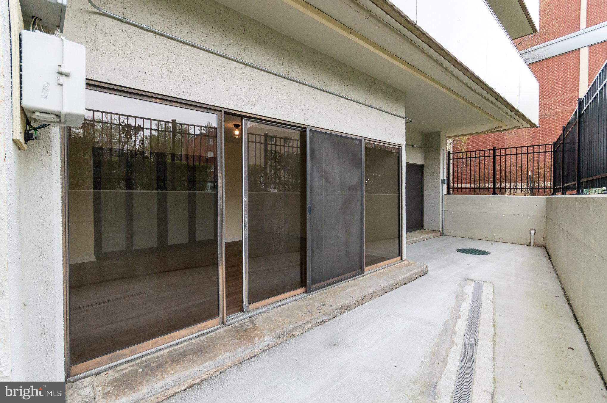 COLUMBIA FOREST - Residential Lease