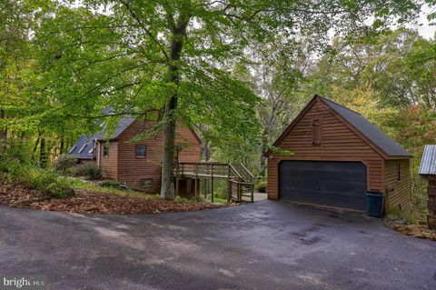 67 DEER LANE HOLTWOOD PA 17532