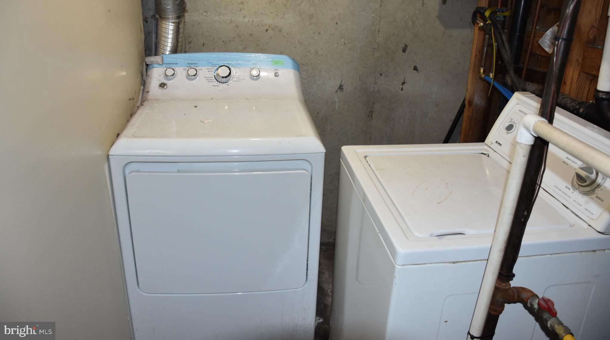 CRYSTAL SPRINGS - Residential Lease