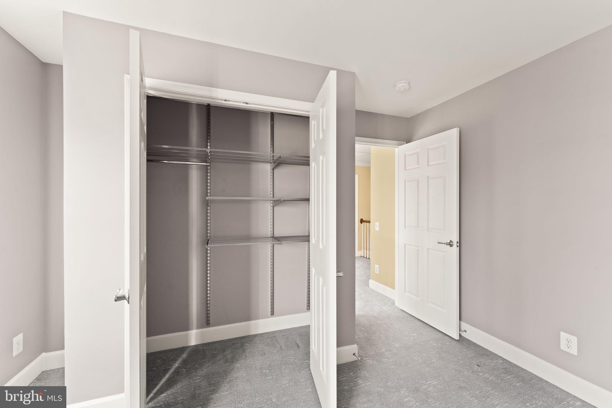 RED CEDAR - Residential