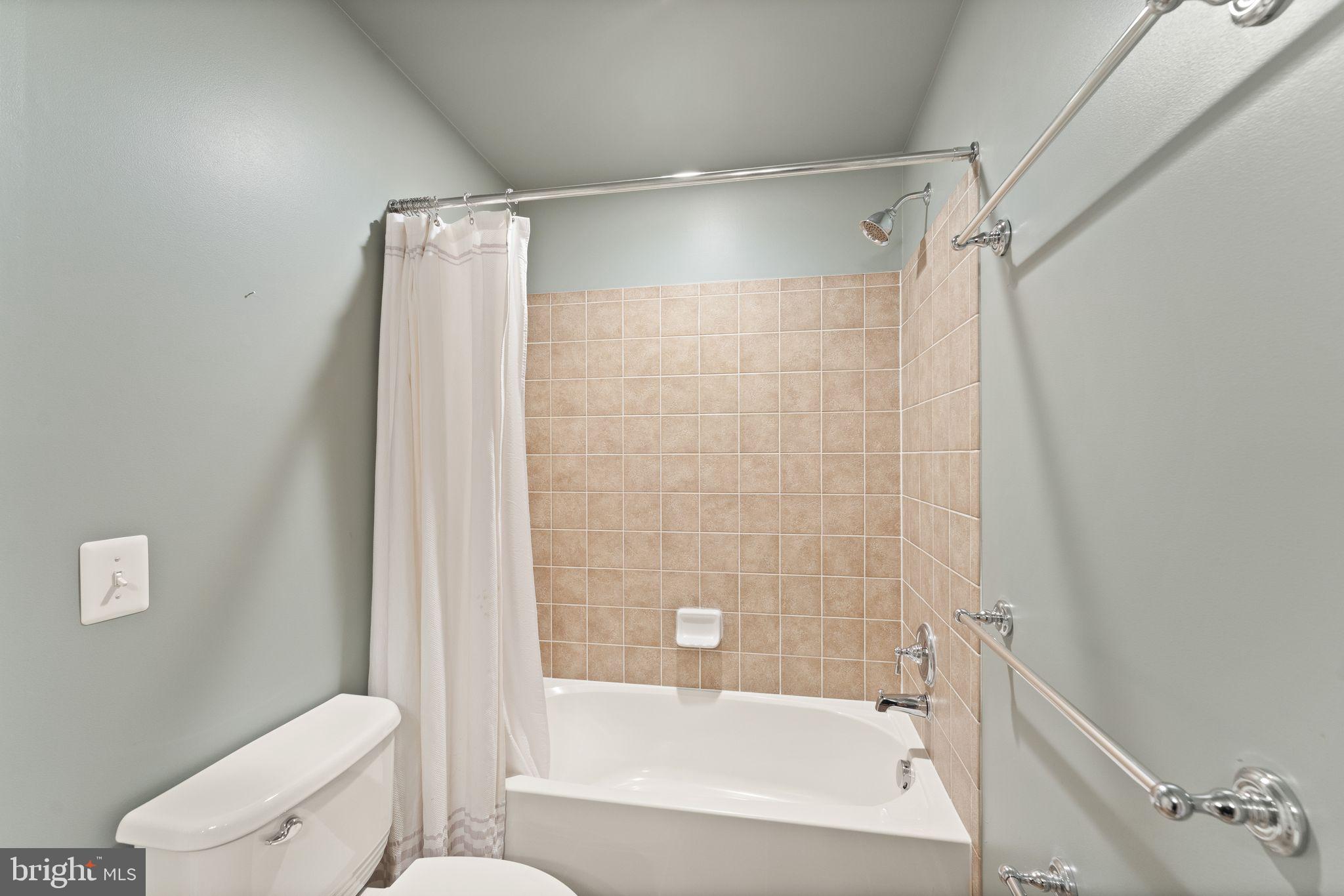 RED CEDAR - Residential