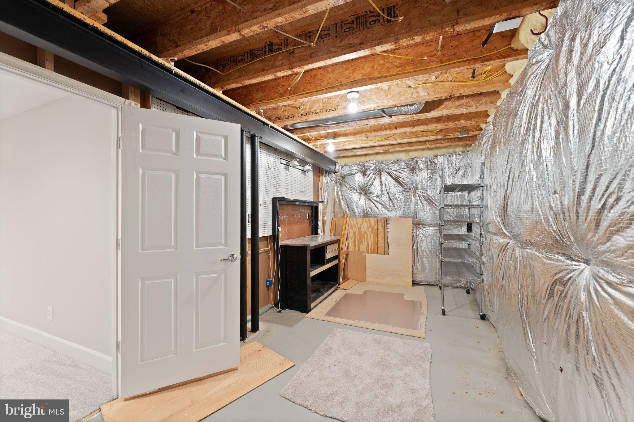 RED CEDAR - Residential