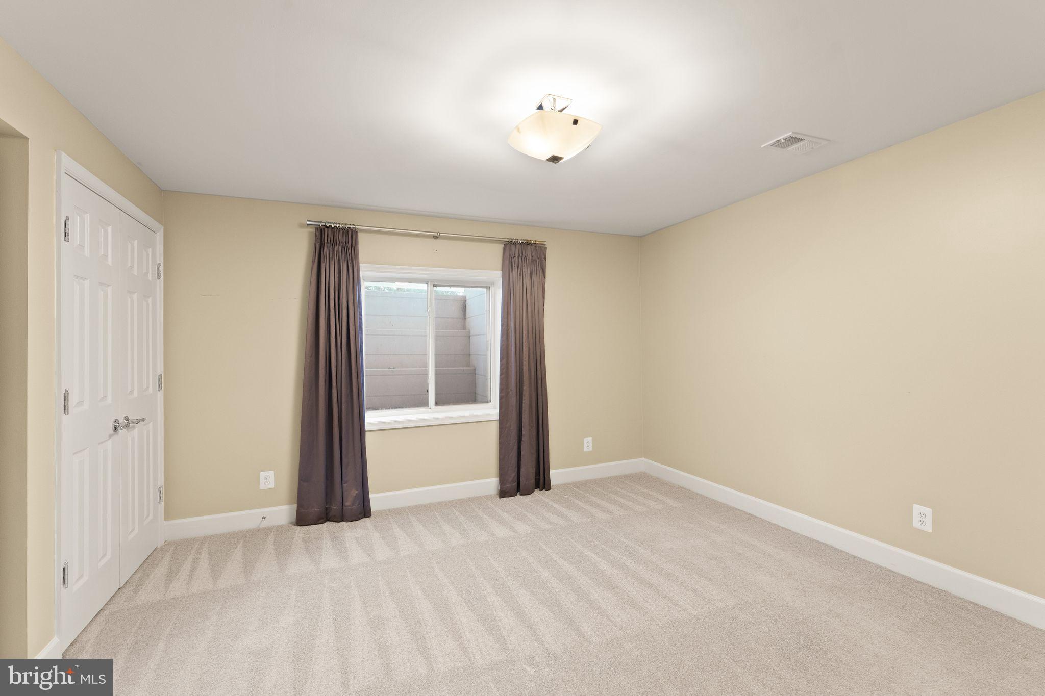 RED CEDAR - Residential