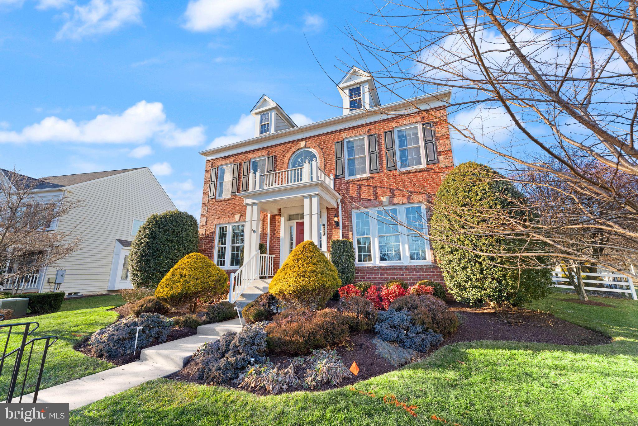 RED CEDAR - Residential