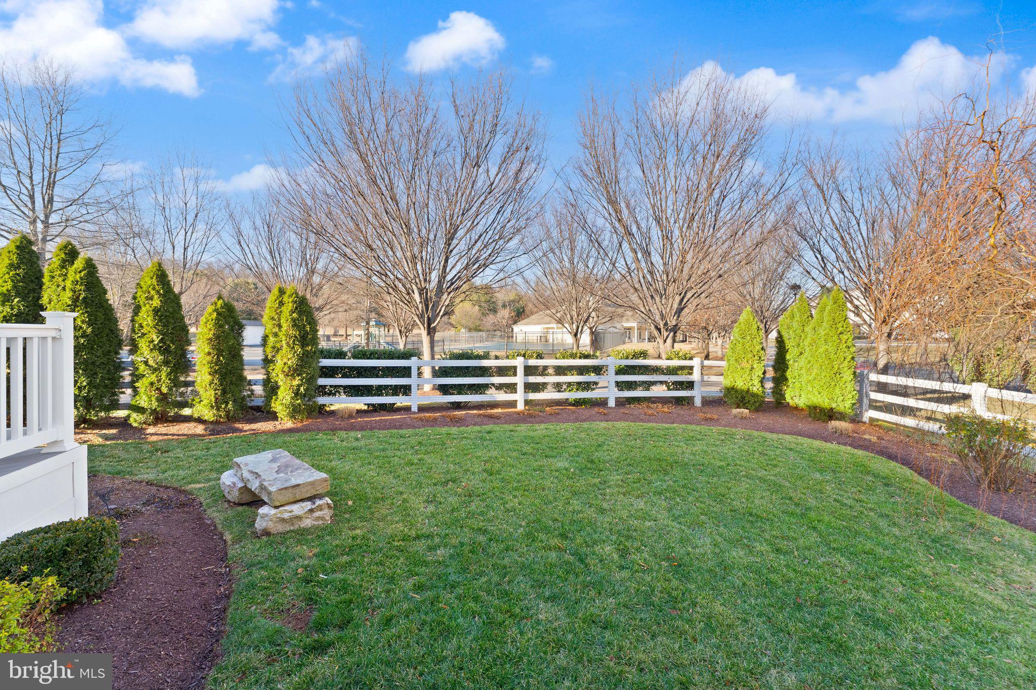 RED CEDAR - Residential