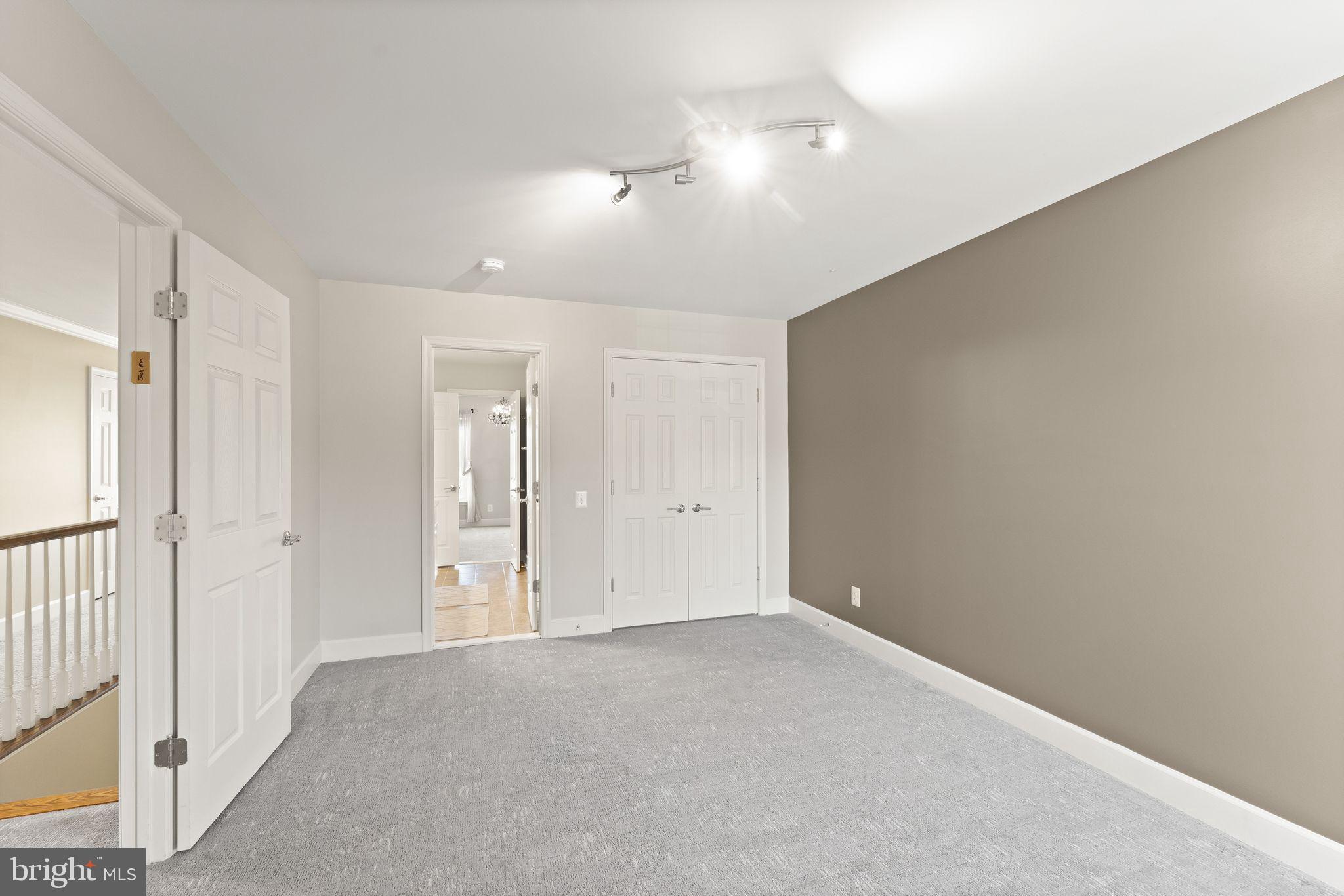 RED CEDAR - Residential