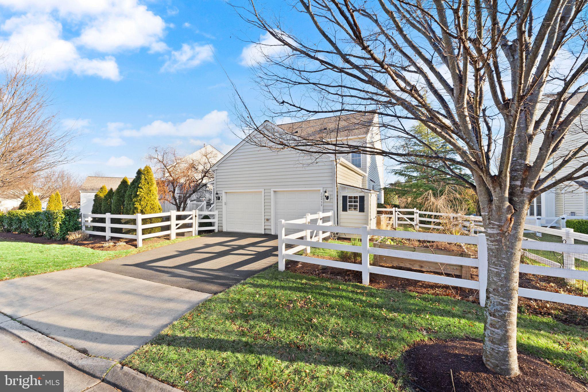 RED CEDAR - Residential