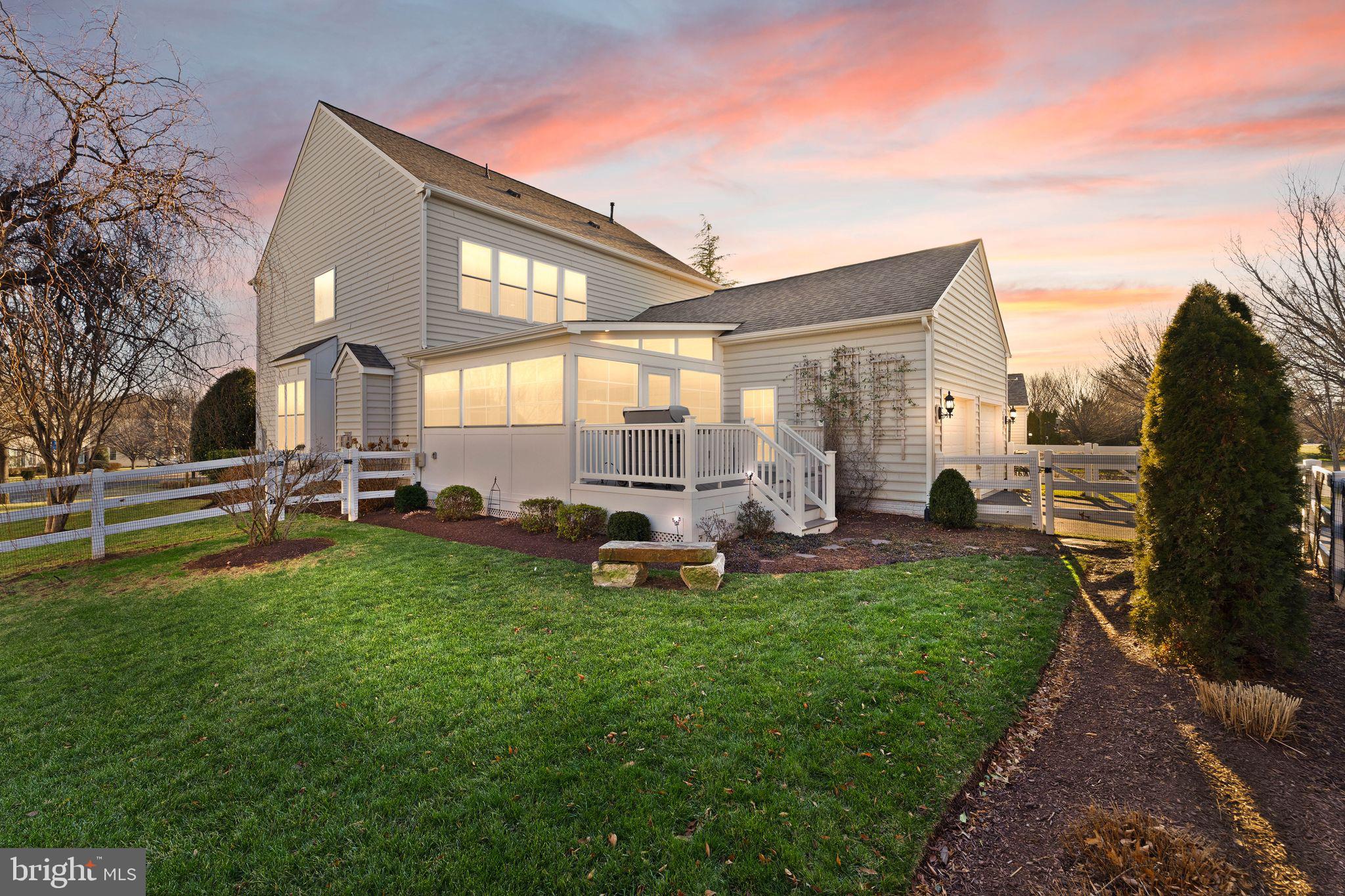 RED CEDAR - Residential