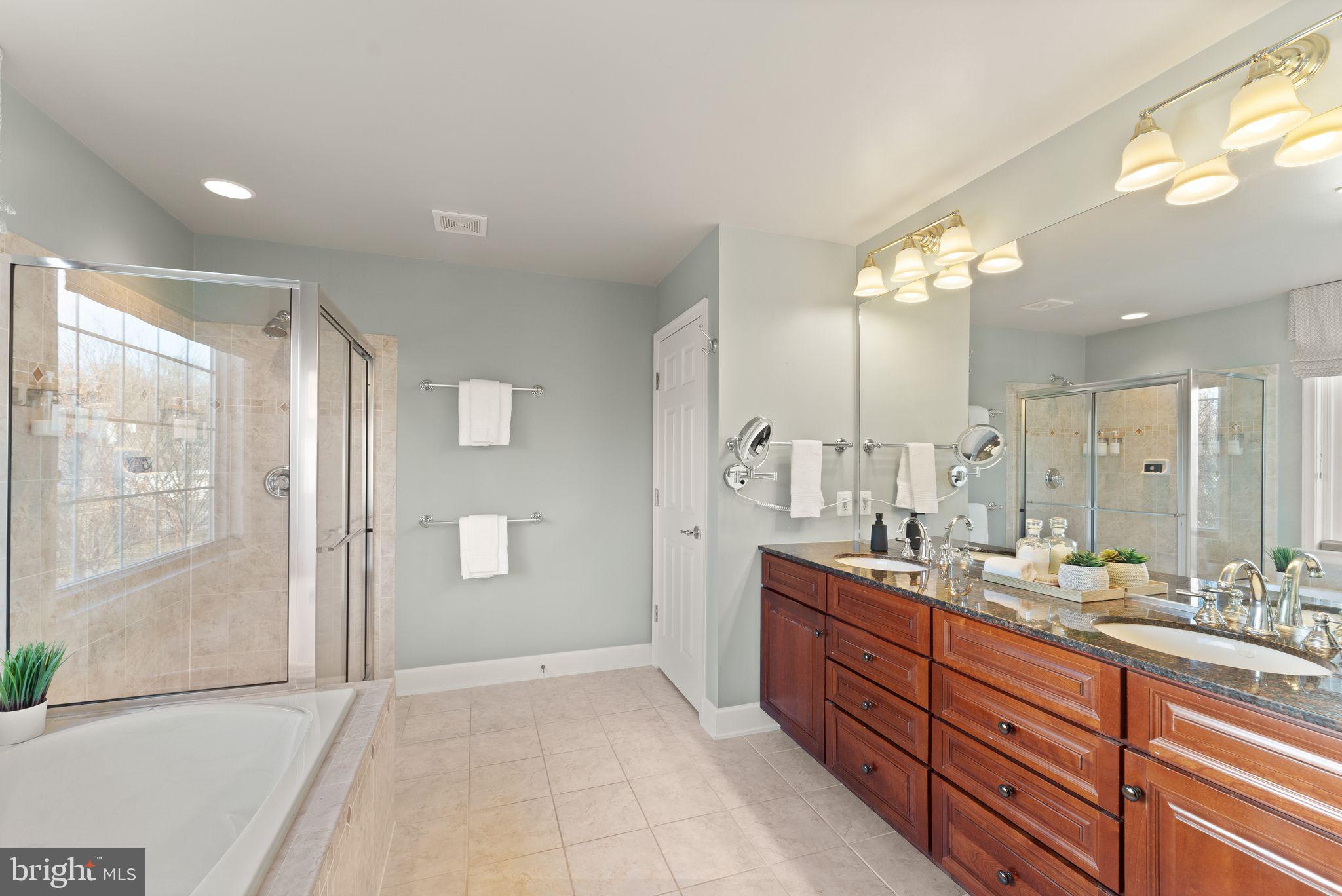 RED CEDAR - Residential