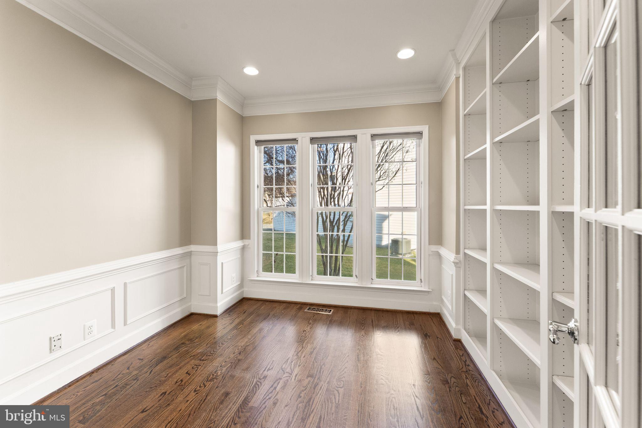 RED CEDAR - Residential