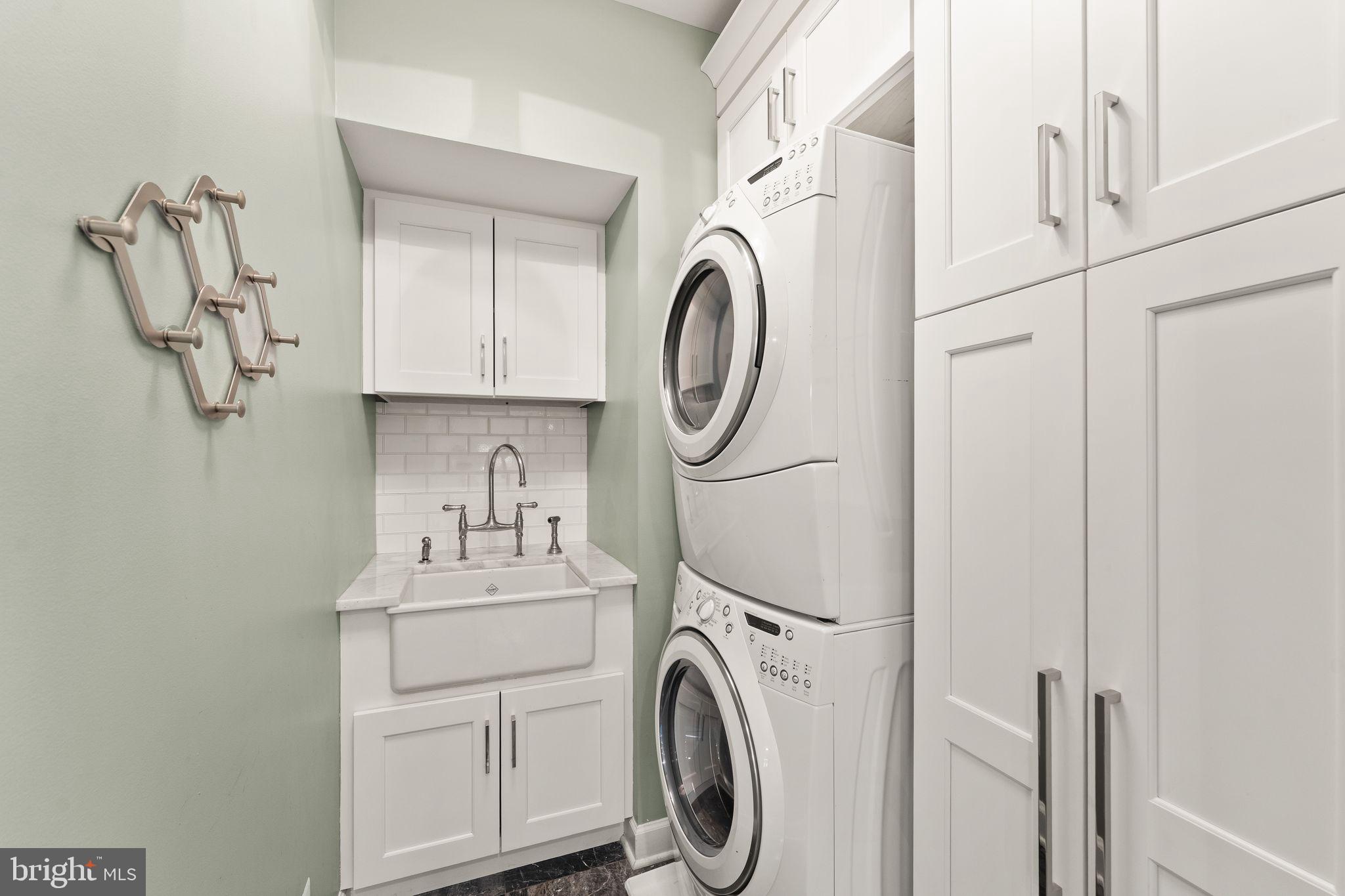 RED CEDAR - Residential