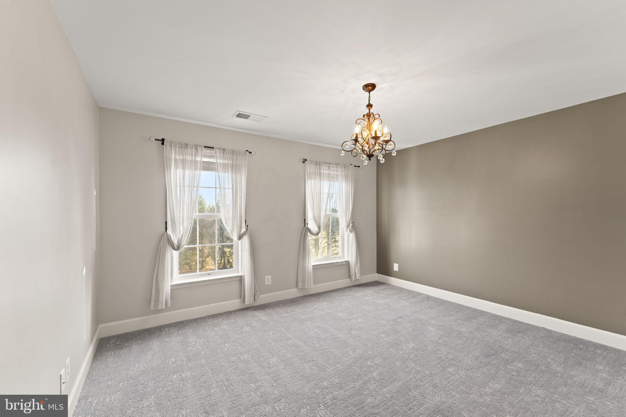 RED CEDAR - Residential