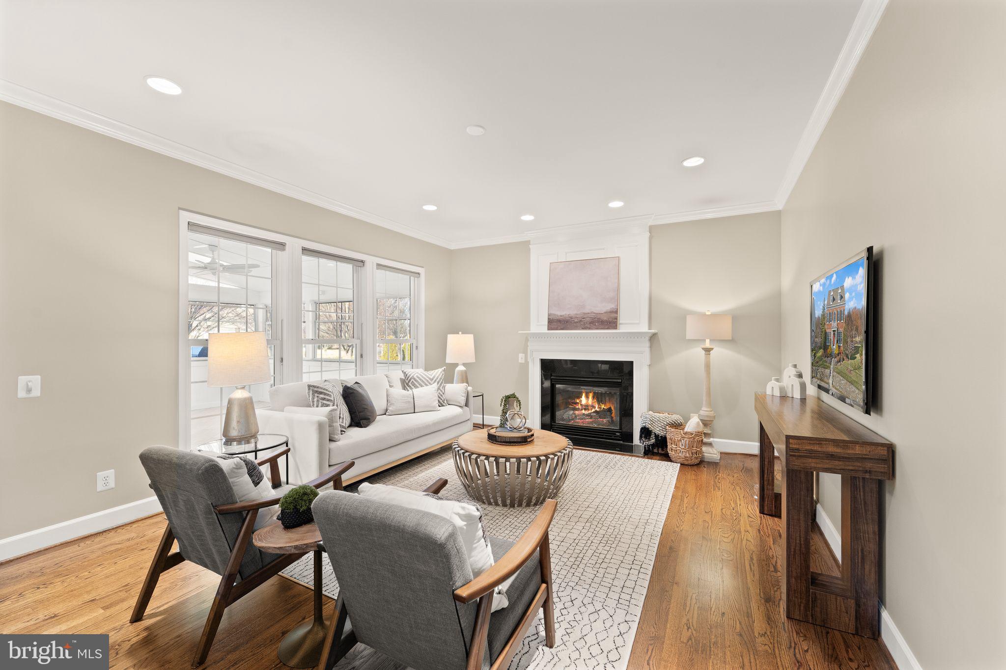 RED CEDAR - Residential