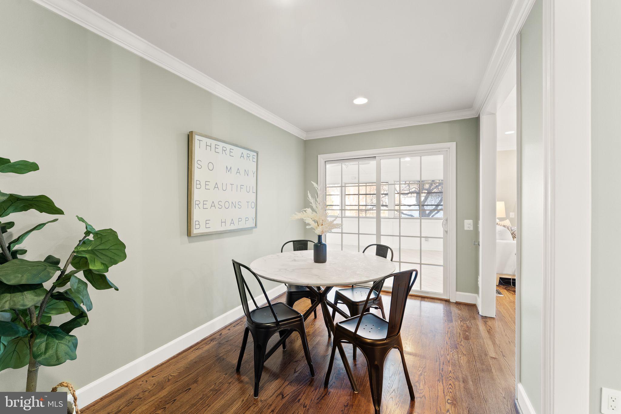 RED CEDAR - Residential