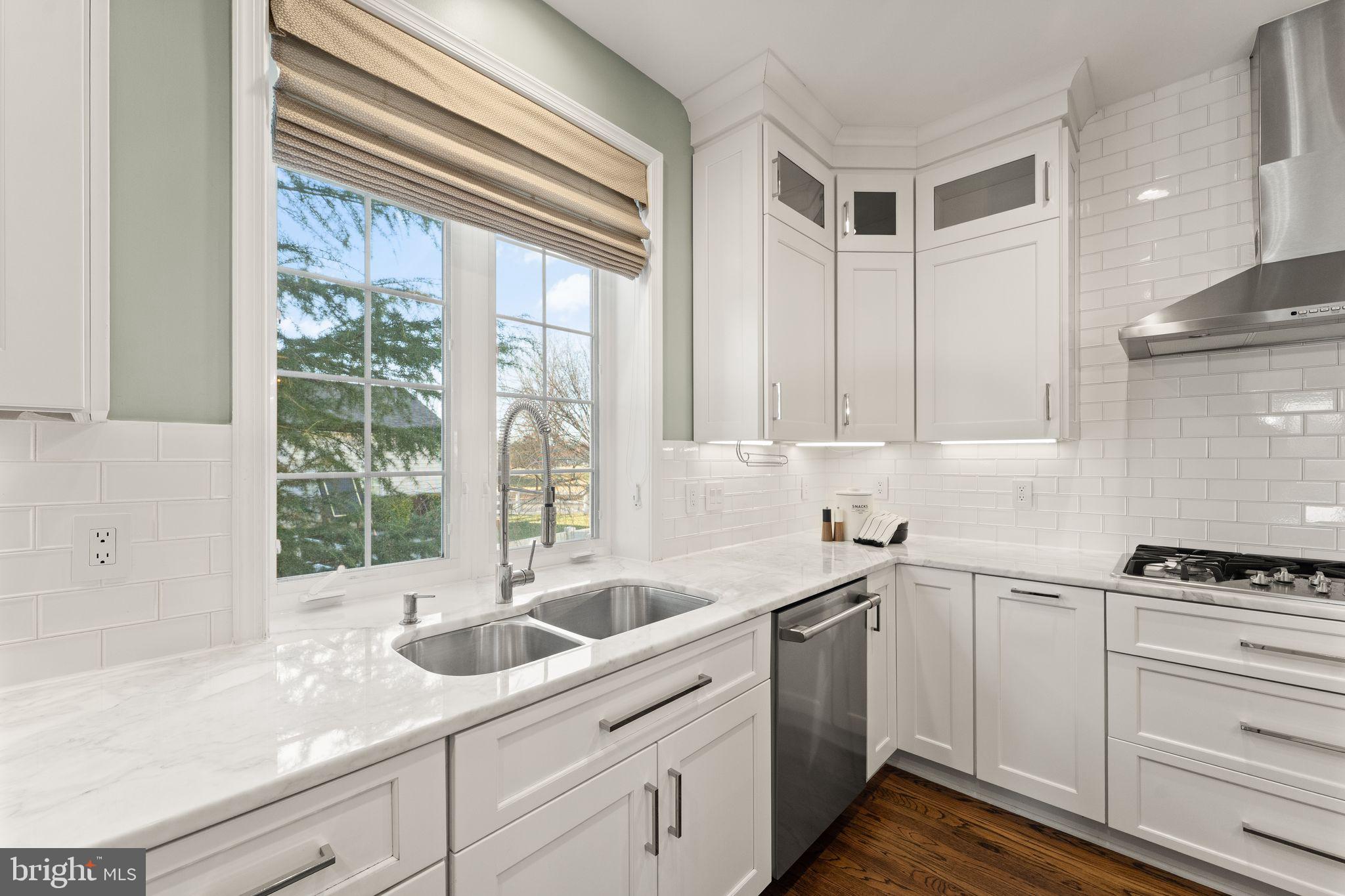 RED CEDAR - Residential