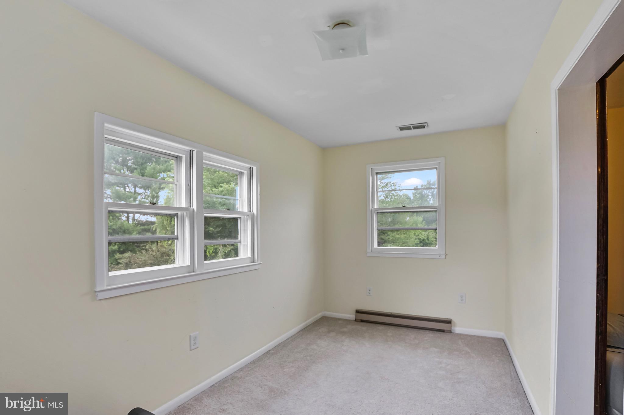 TOWN OF PURCELLVILLE - Residential