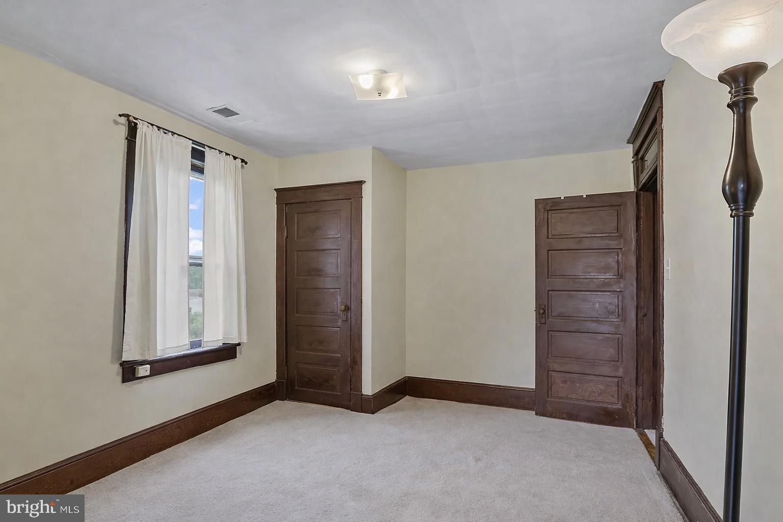 TOWN OF PURCELLVILLE - Residential