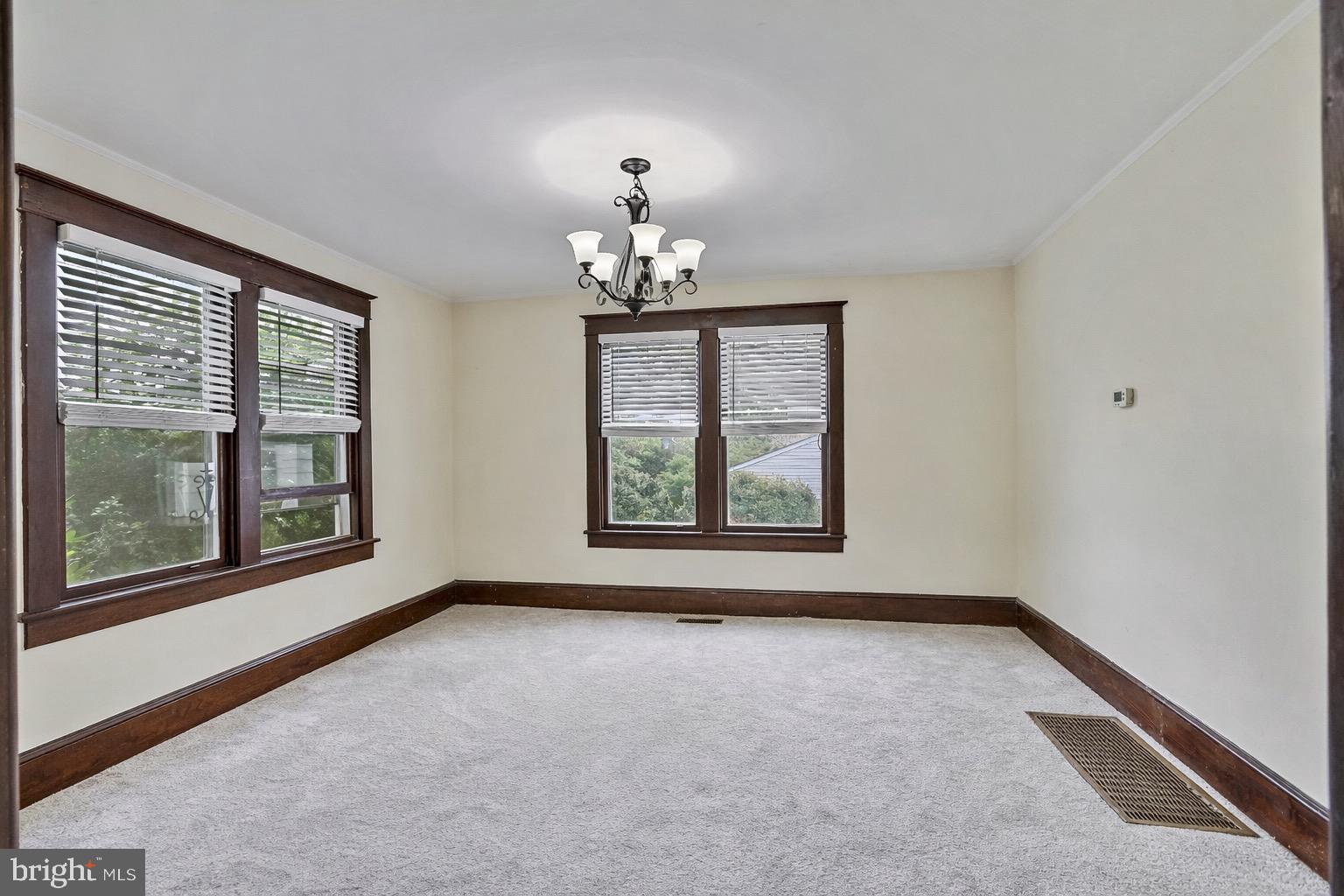 TOWN OF PURCELLVILLE - Residential