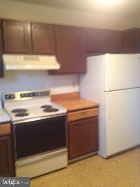 NEWPORT ESTATES - Residential