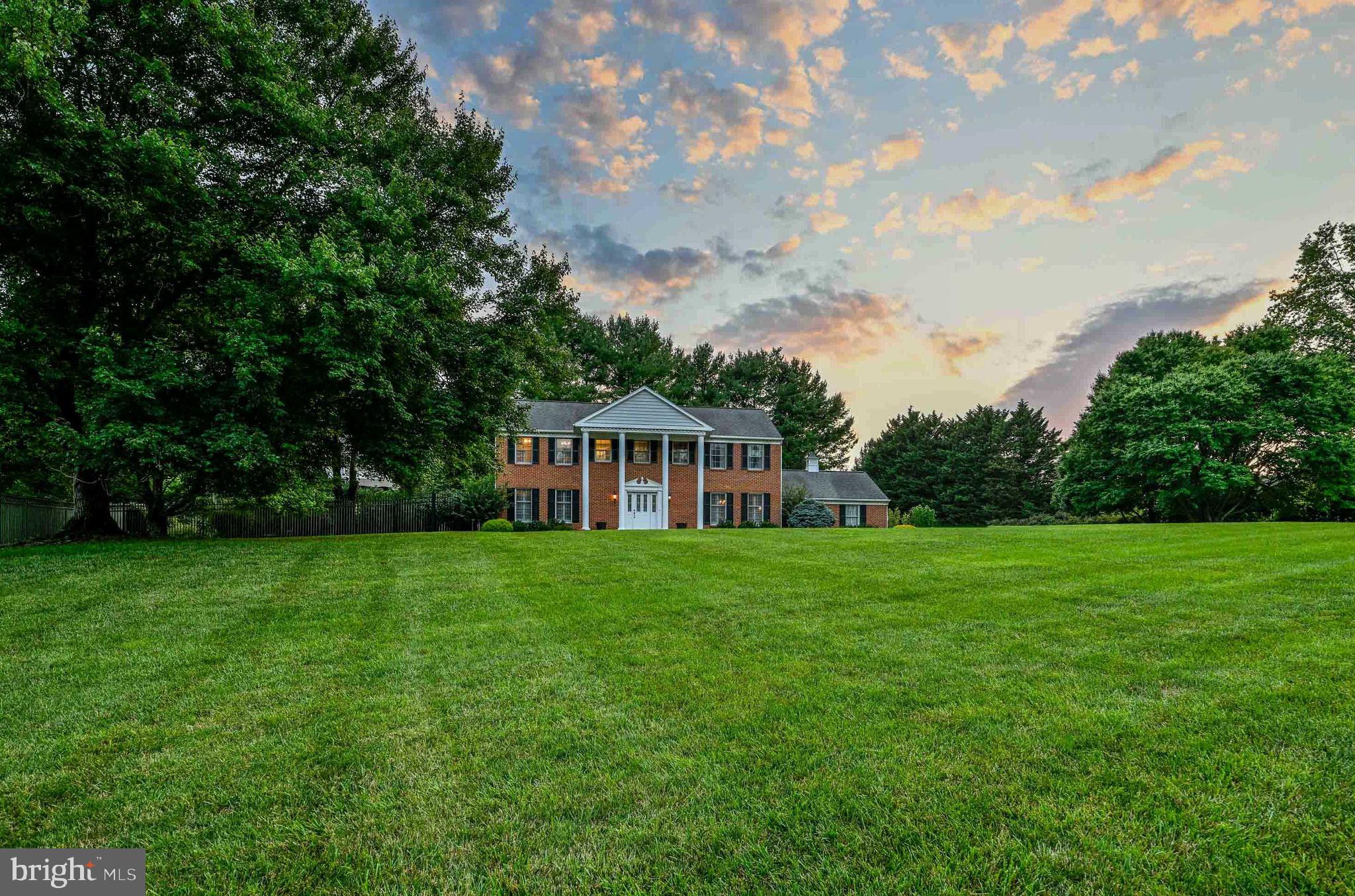 OVERLOOK - Residential