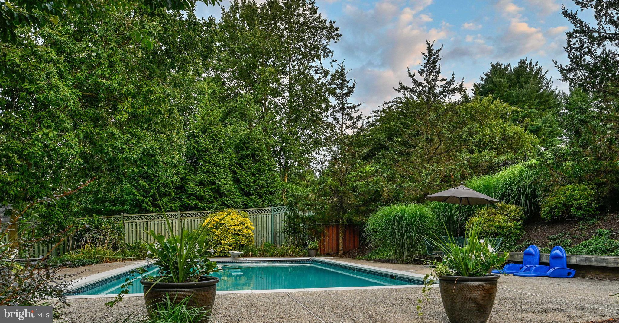 OVERLOOK - Residential