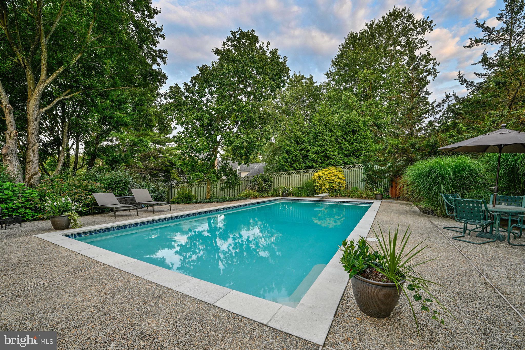 OVERLOOK - Residential