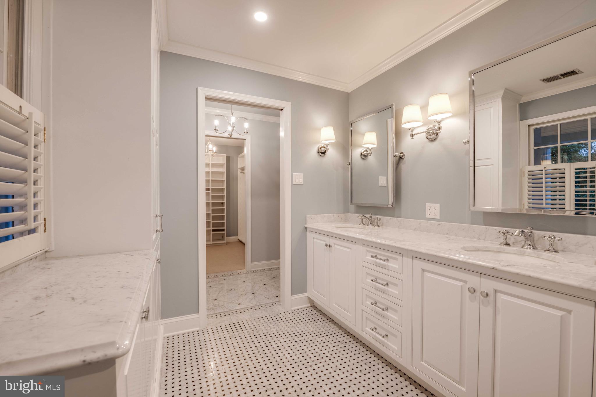 OVERLOOK - Residential