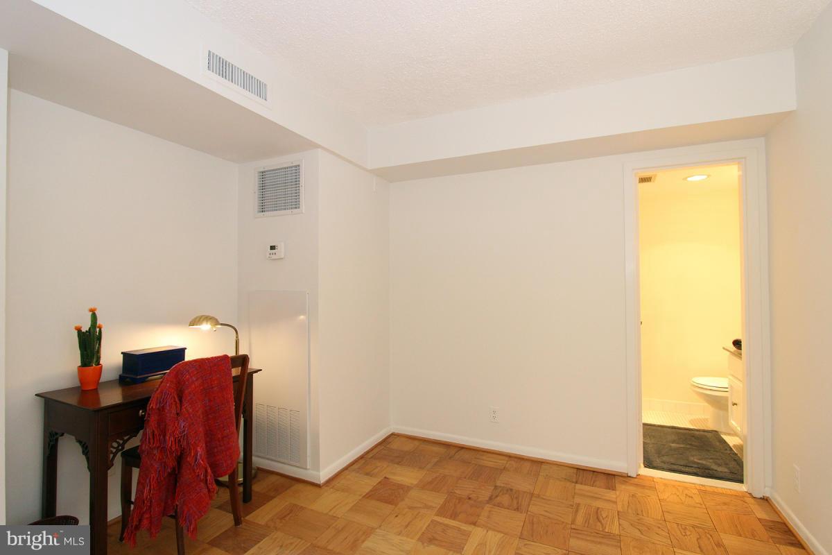 THE ELIZABETH - Residential