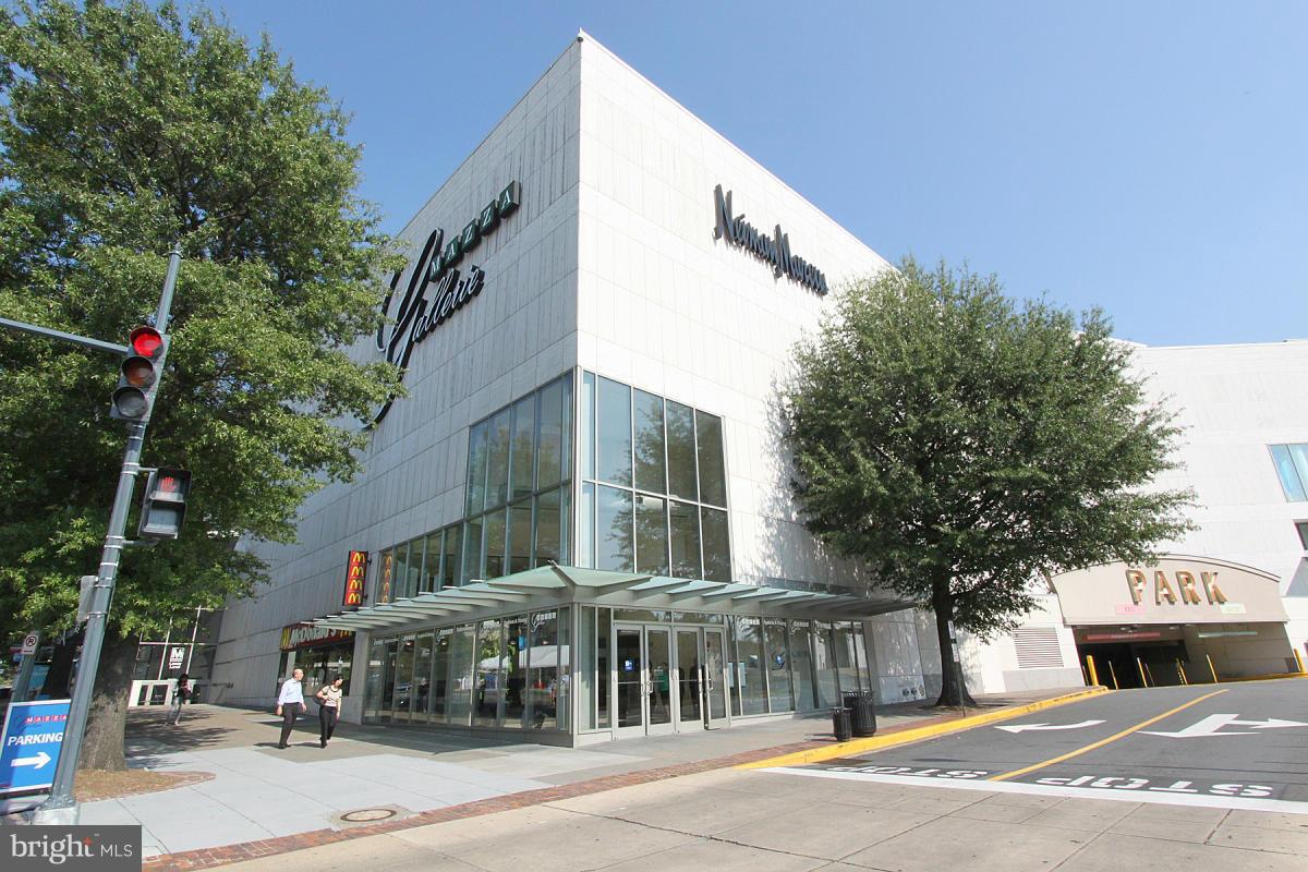 THE ELIZABETH - Residential