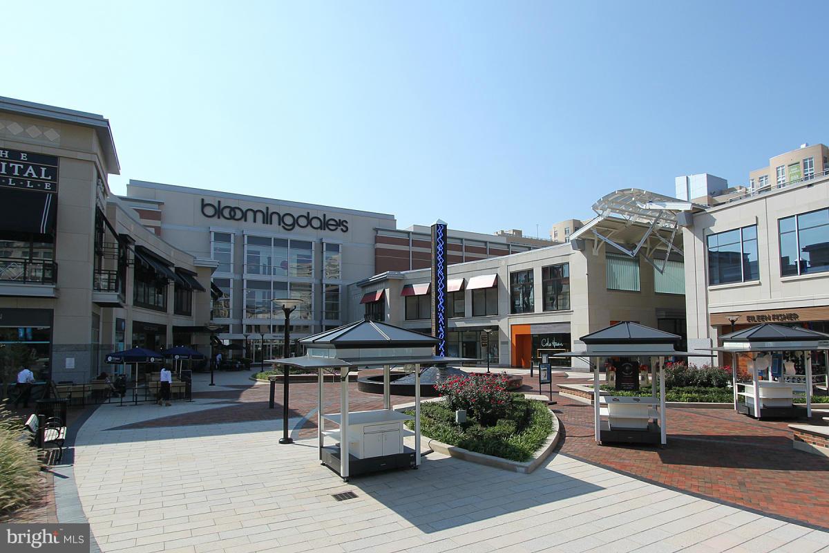 THE ELIZABETH - Residential