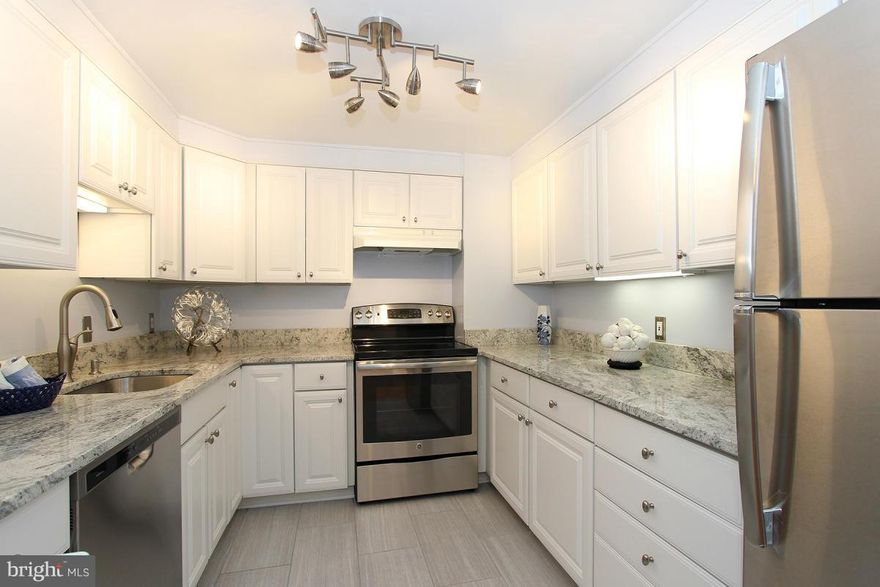 Luxury & Value! Beautifully renovated, 1BR + Den/Guest, 1.5 BA condo w/ deeded parking, washer/dryer in unit, large sunny balcony, stainless steel appliances, granite counters, generous closets, new HVAC units. Condo fee includes all utilities, 24/7 front desk, indoor pool, gym, sauna, party rooms, patios. Pet friendly. Walk or free shuttle bus to Metro, fine shops & dining in Friendship Heights.