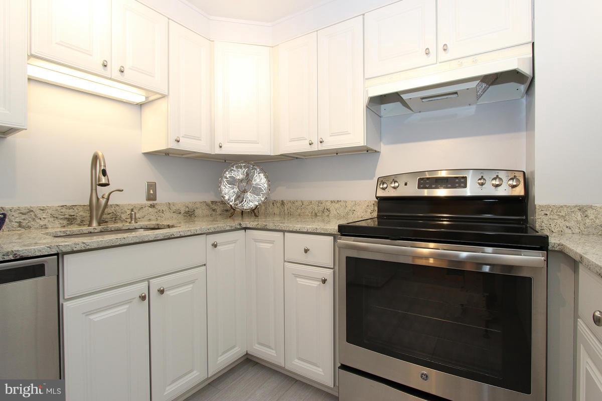 THE ELIZABETH - Residential