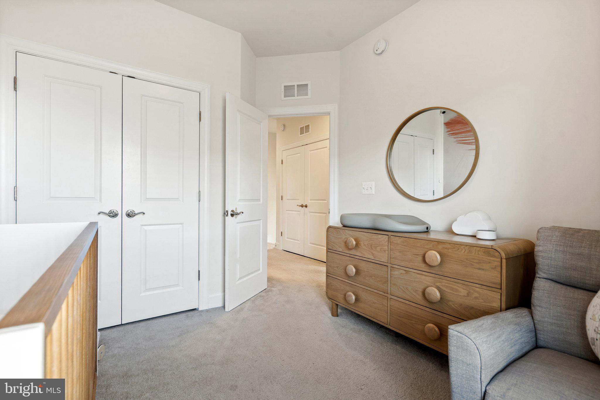 BRADLEY SQUARE - Residential