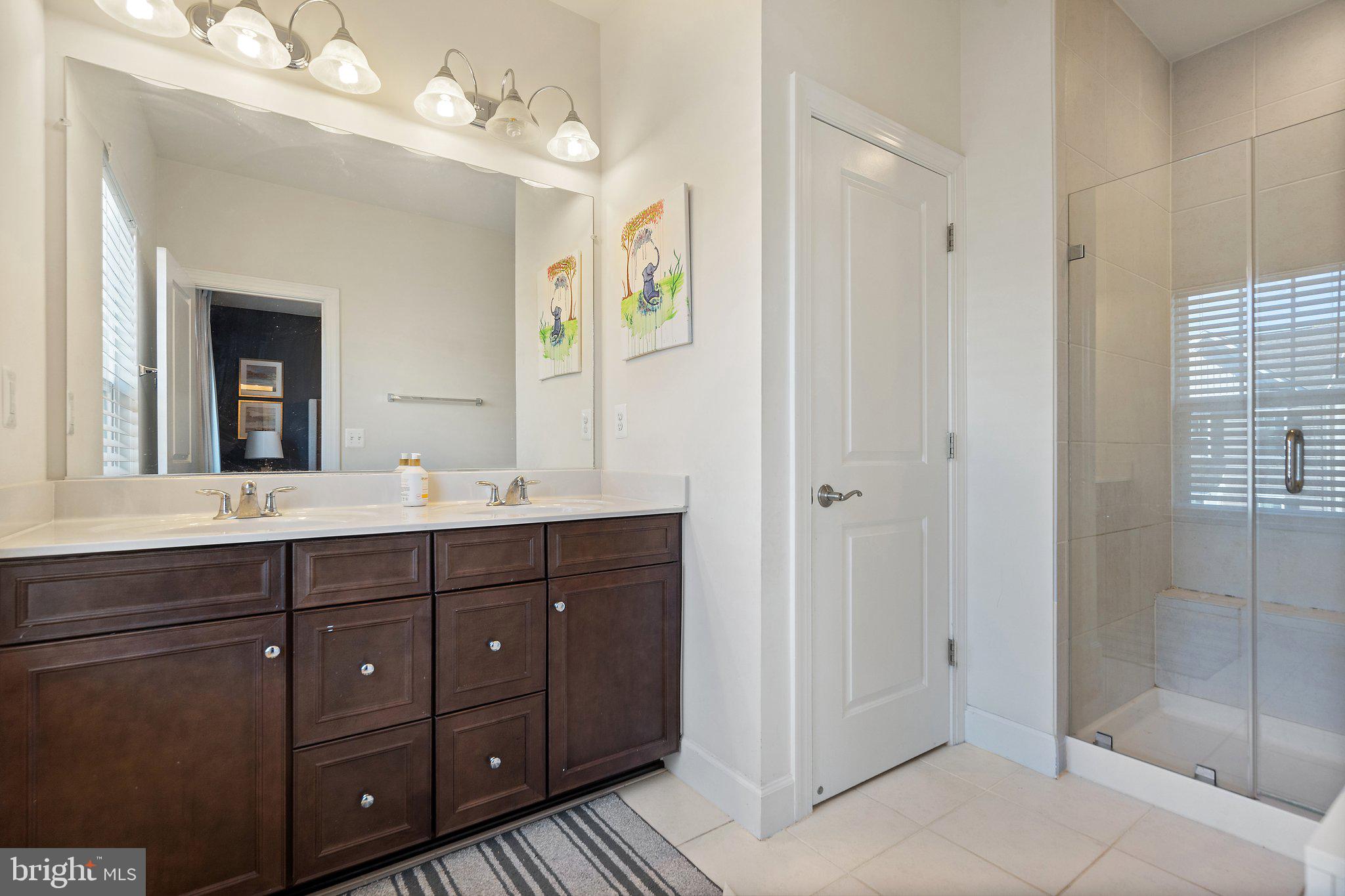 BRADLEY SQUARE - Residential