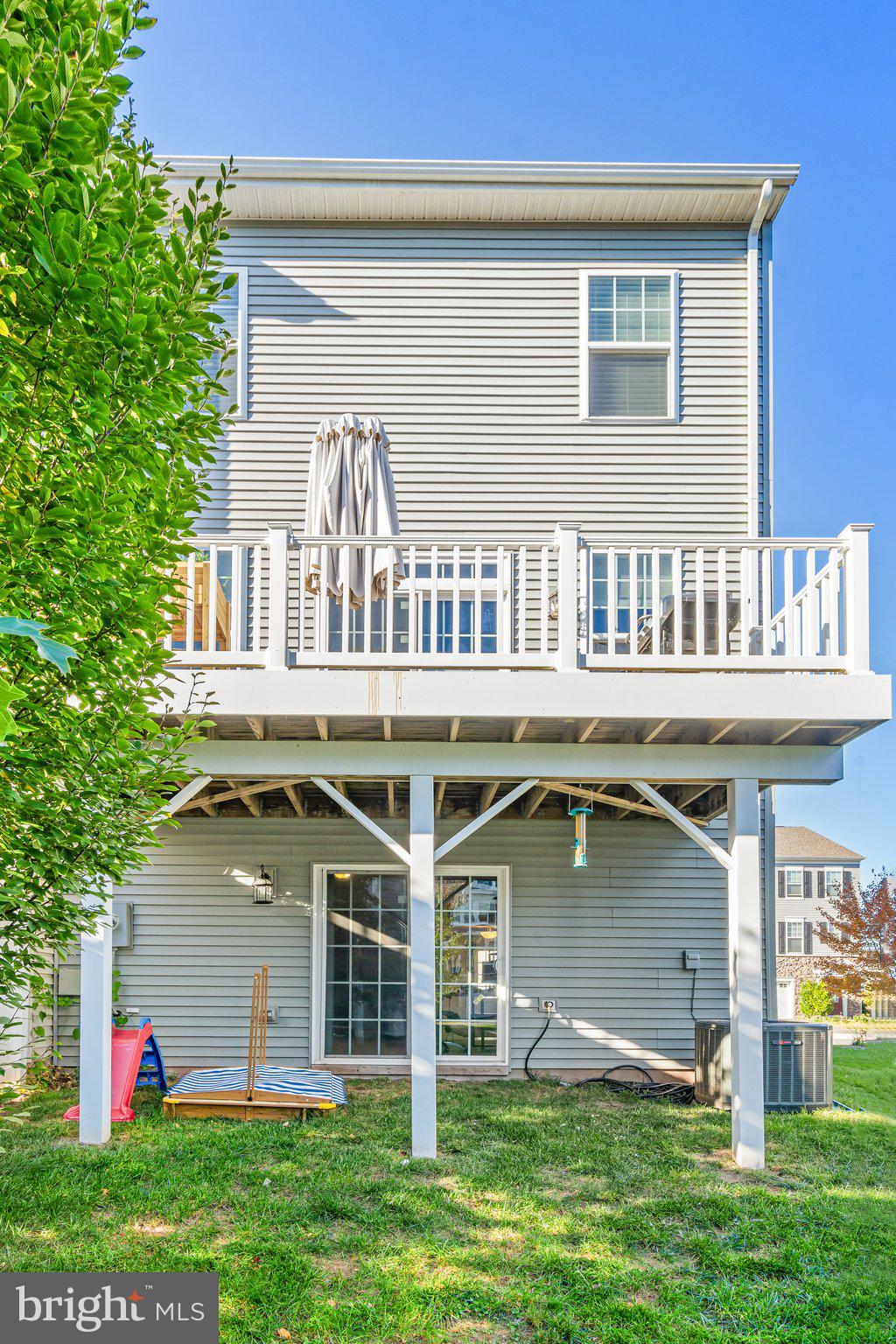 BRADLEY SQUARE - Residential