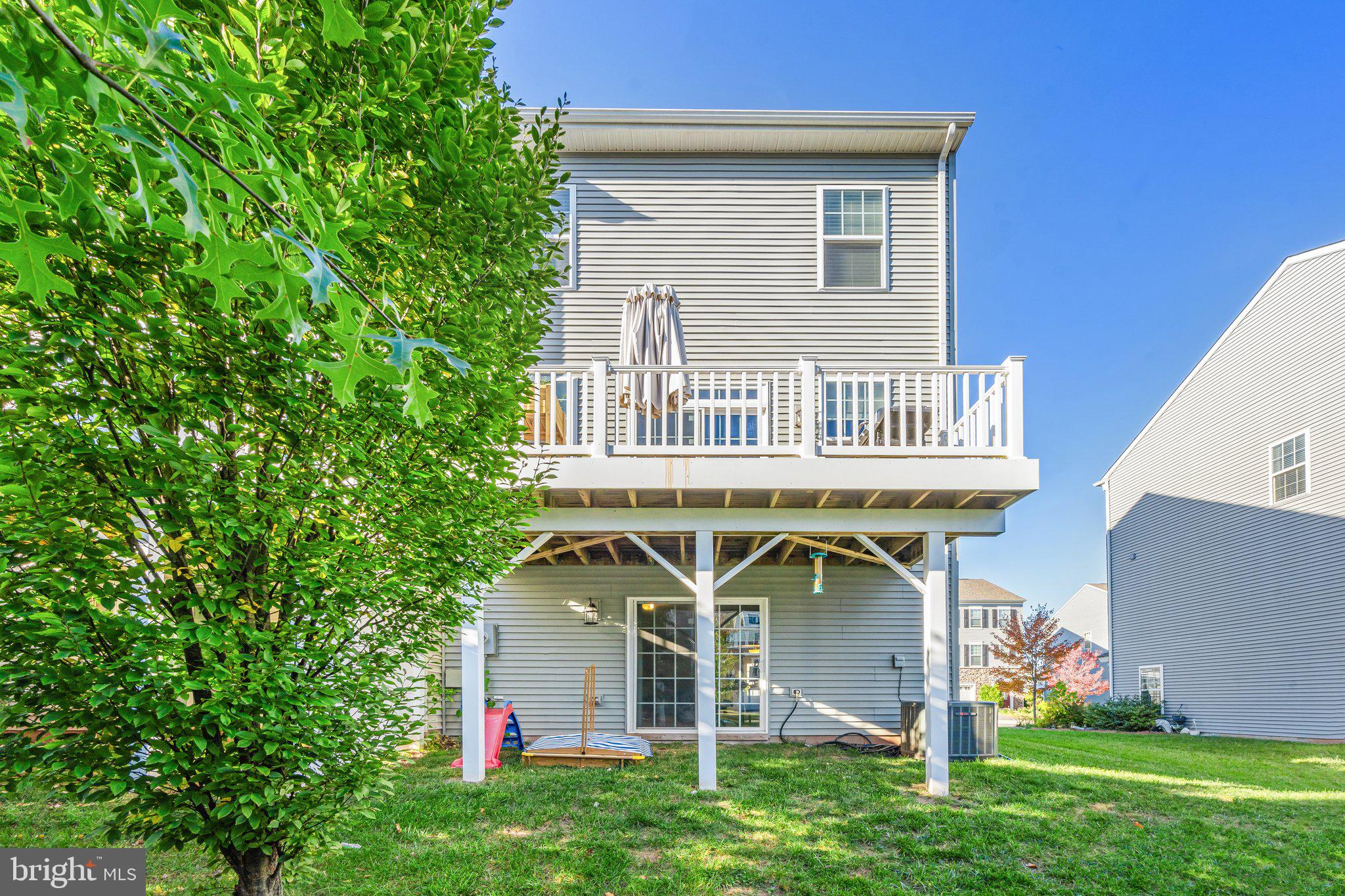 BRADLEY SQUARE - Residential