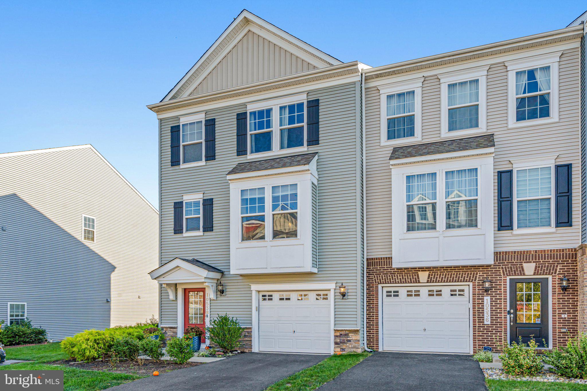 BRADLEY SQUARE - Residential