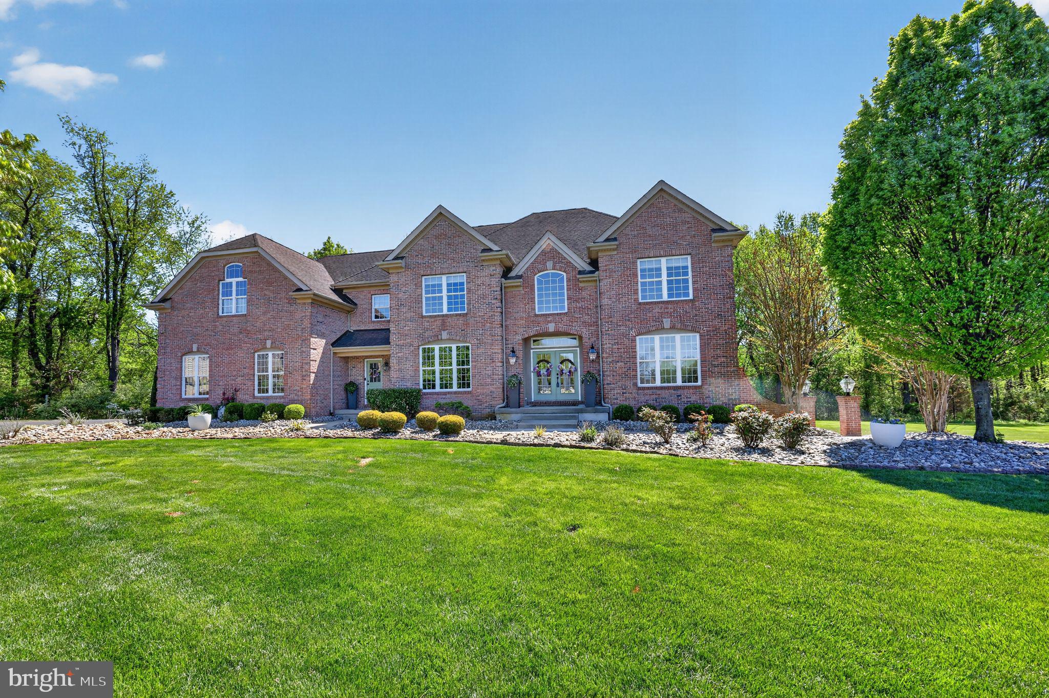 233 GLEN HAVEN COURT