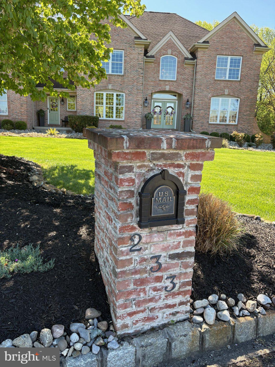 233 GLEN HAVEN COURT