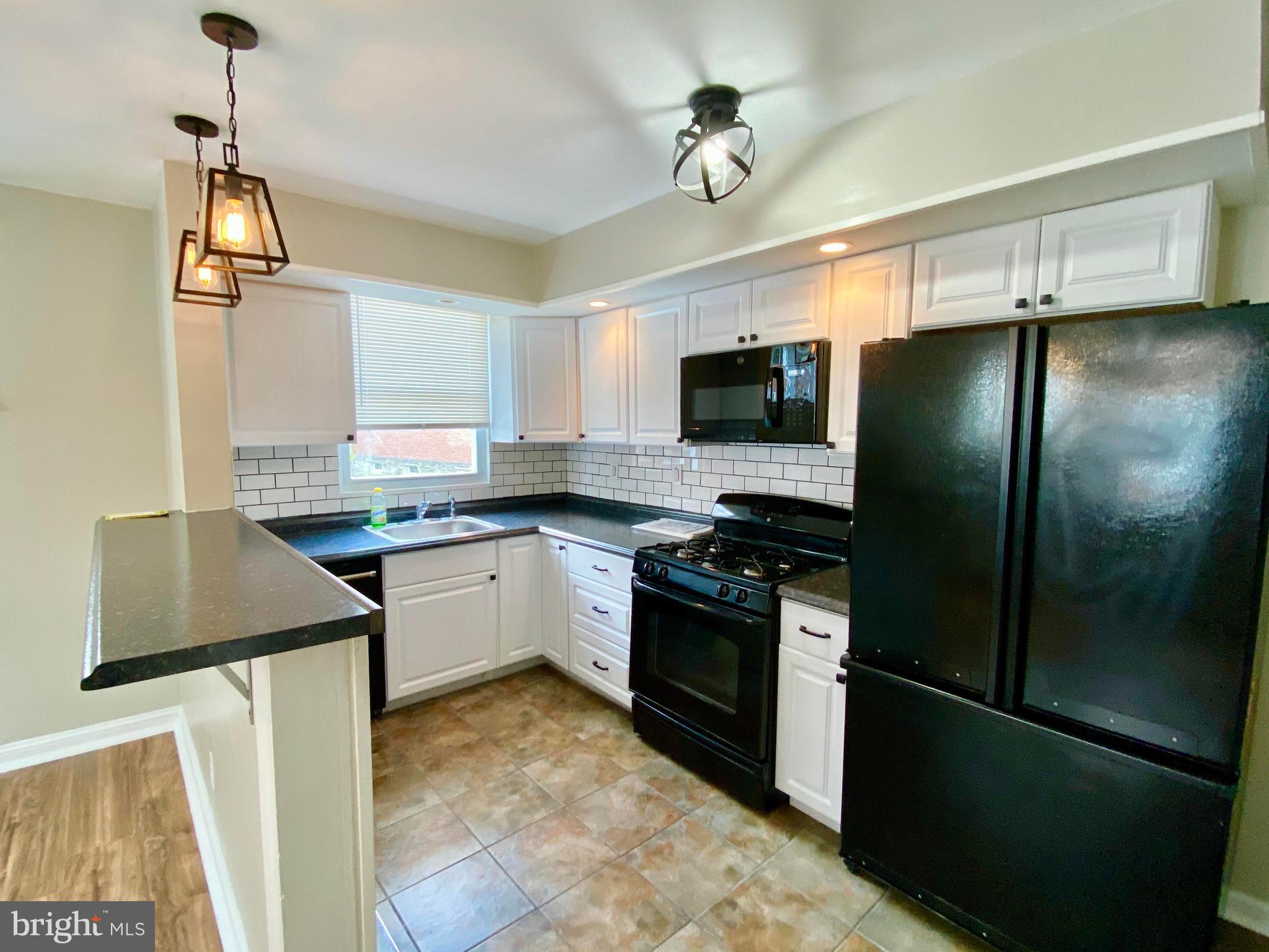 LANSDOWNE - Residential