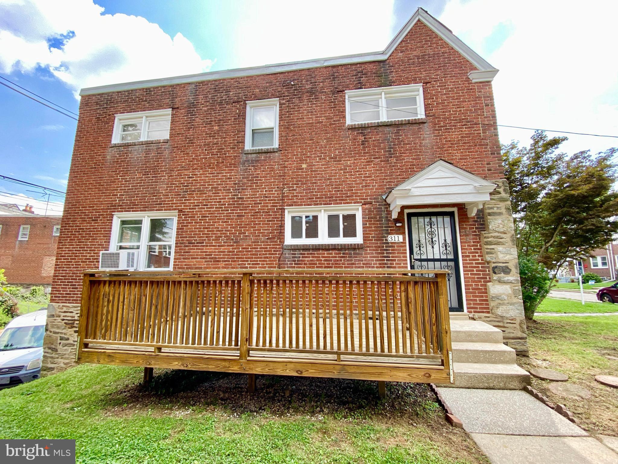 LANSDOWNE - Residential
