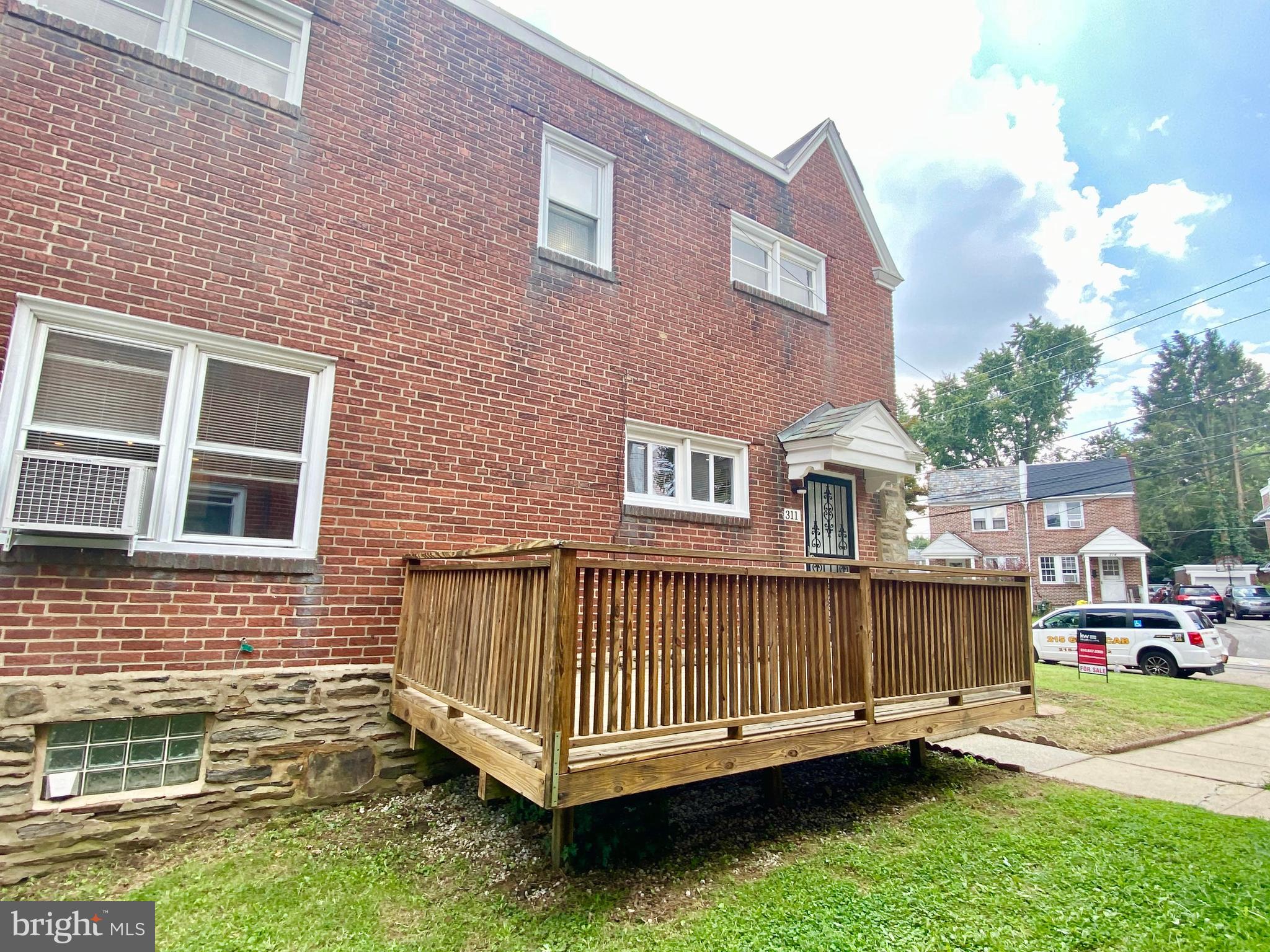 LANSDOWNE - Residential