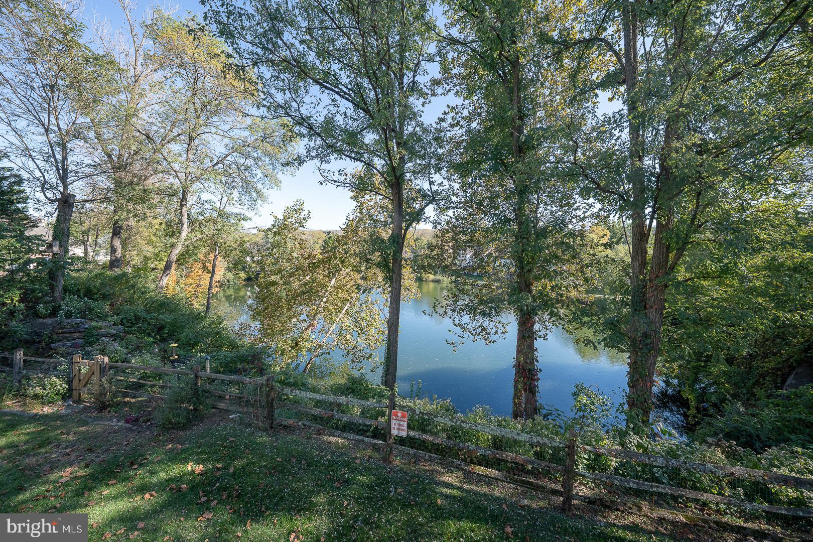 160 DAYLESFORD BOULEVARD 160