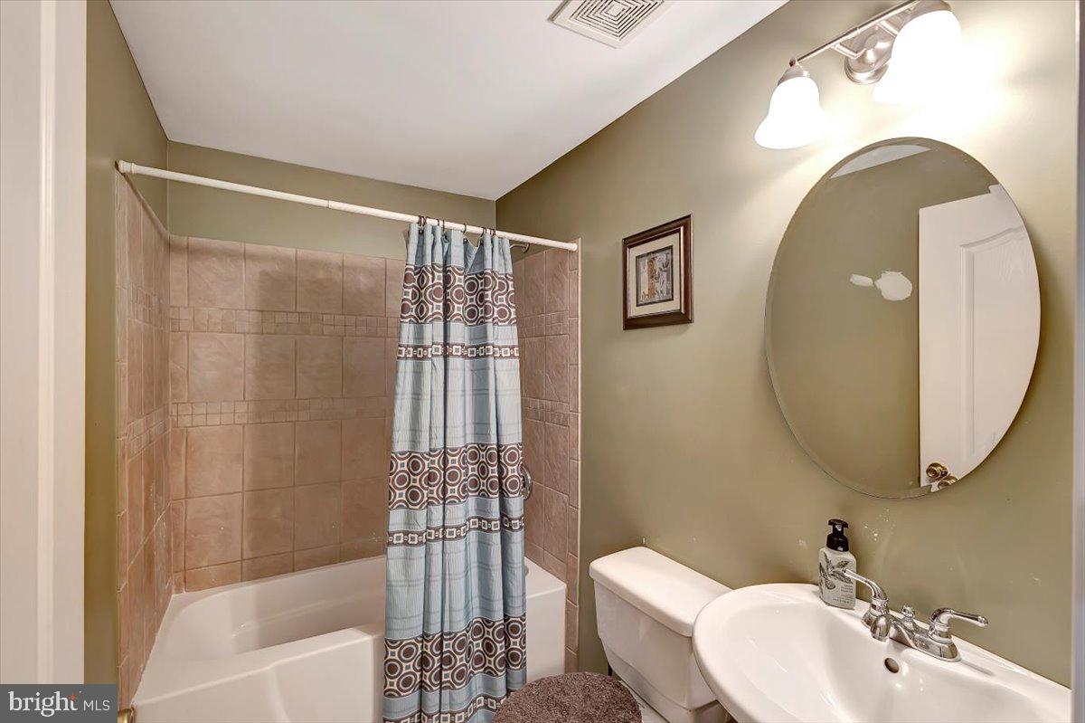 CEDAR LANE FARMS - Residential