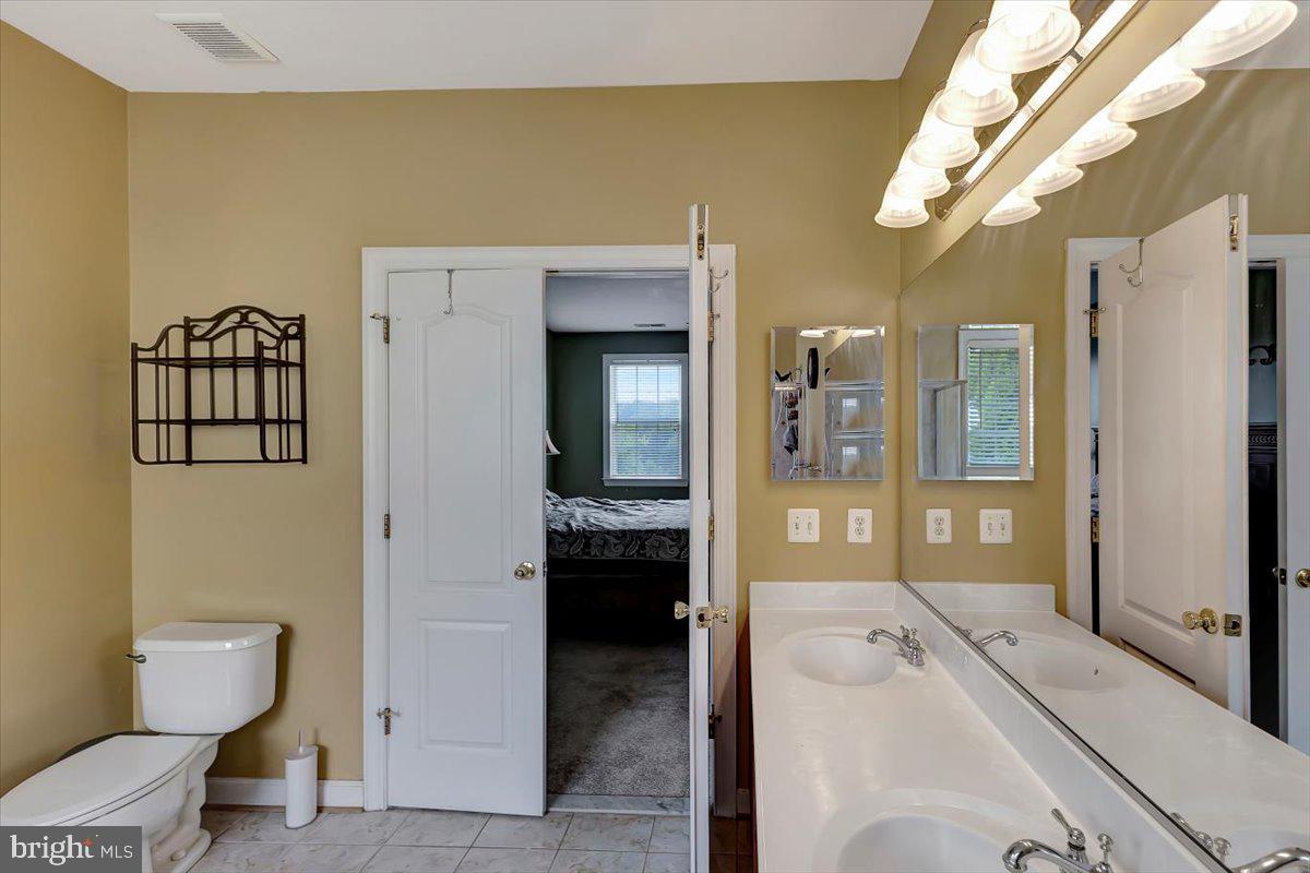 CEDAR LANE FARMS - Residential