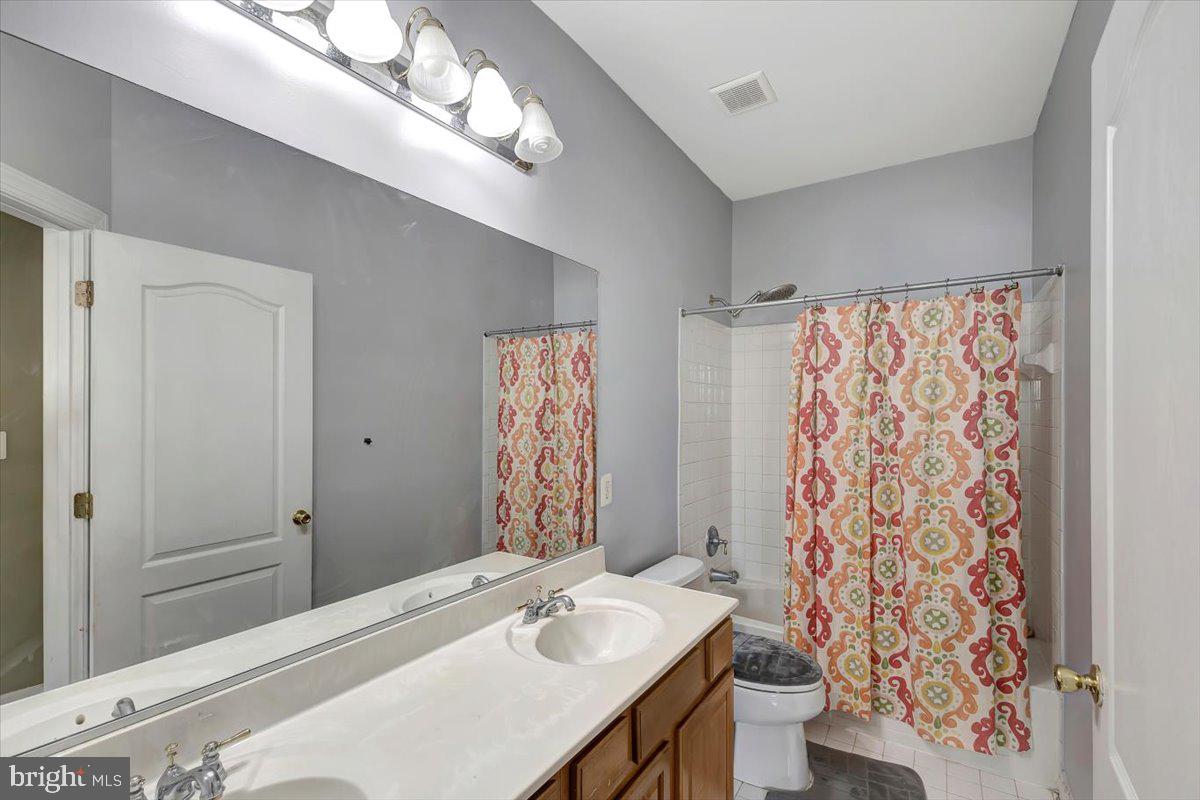 CEDAR LANE FARMS - Residential