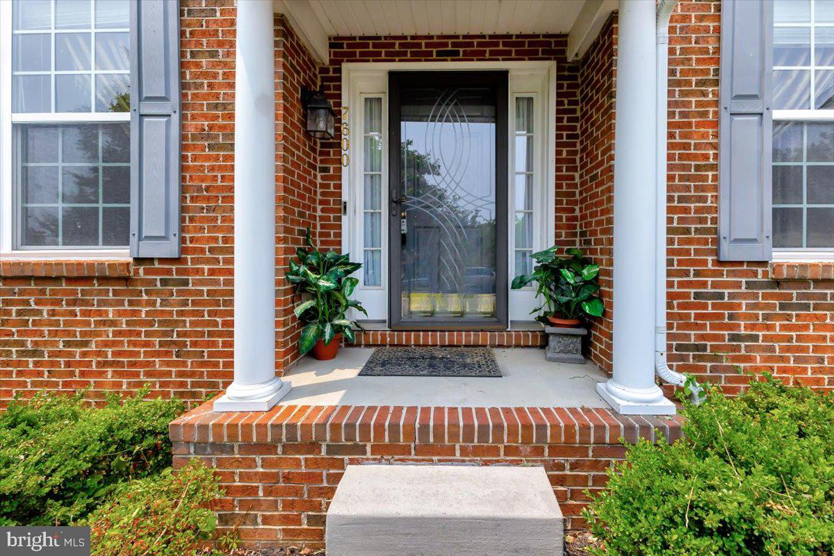 CEDAR LANE FARMS - Residential